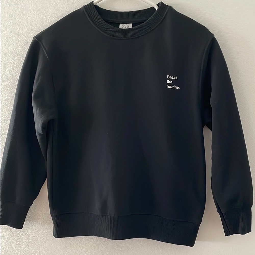 Zara girls sweatshirt color black size 10.